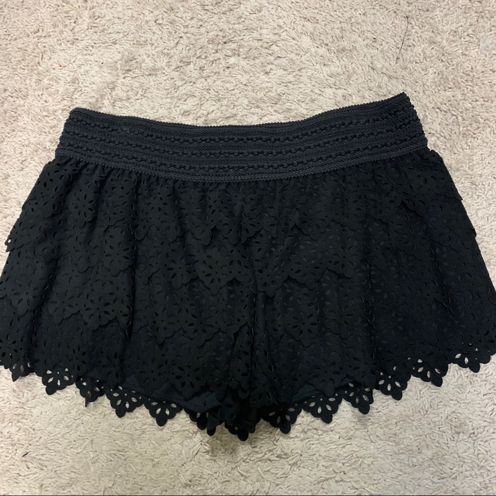 Super cute lace shorts size Large